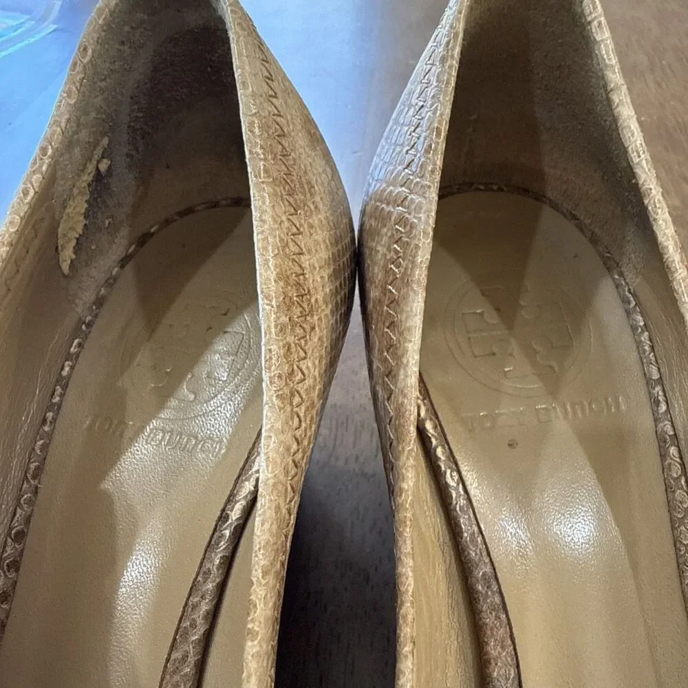 Tory Burch Julianne Snake Print Peep Toe Wedge Heels Logo Medallion 6.5M Leather